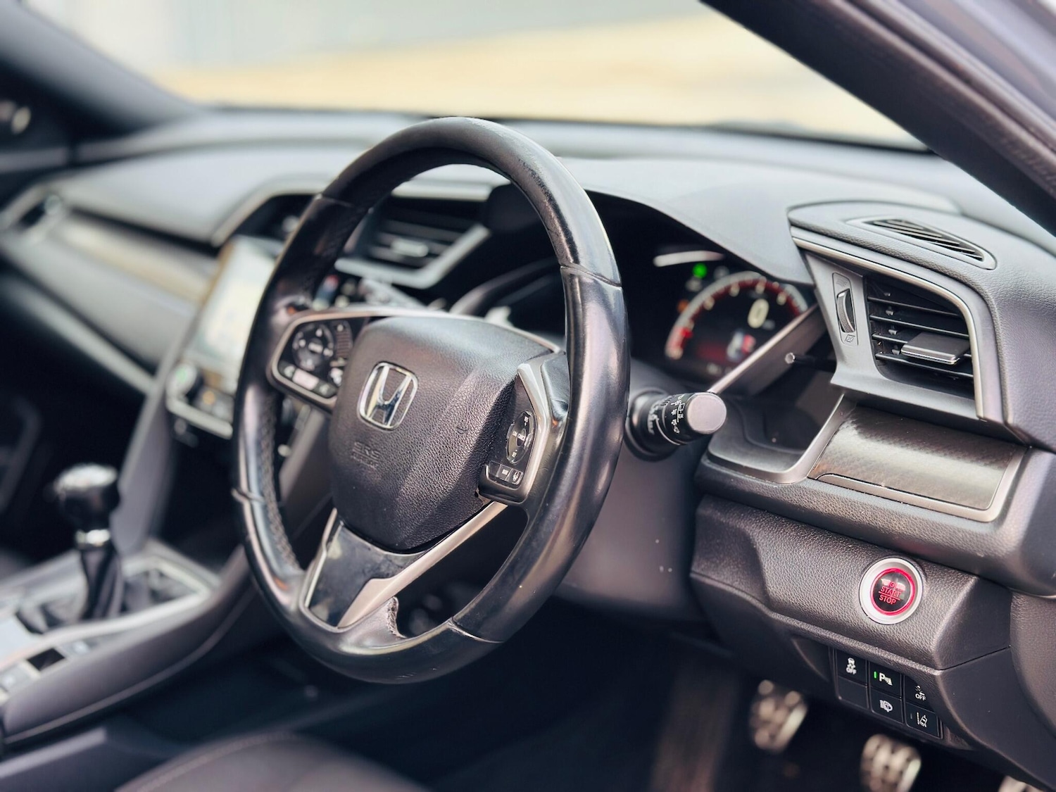 Used Honda Civic 2017 for sale - 76327230: Photo 23