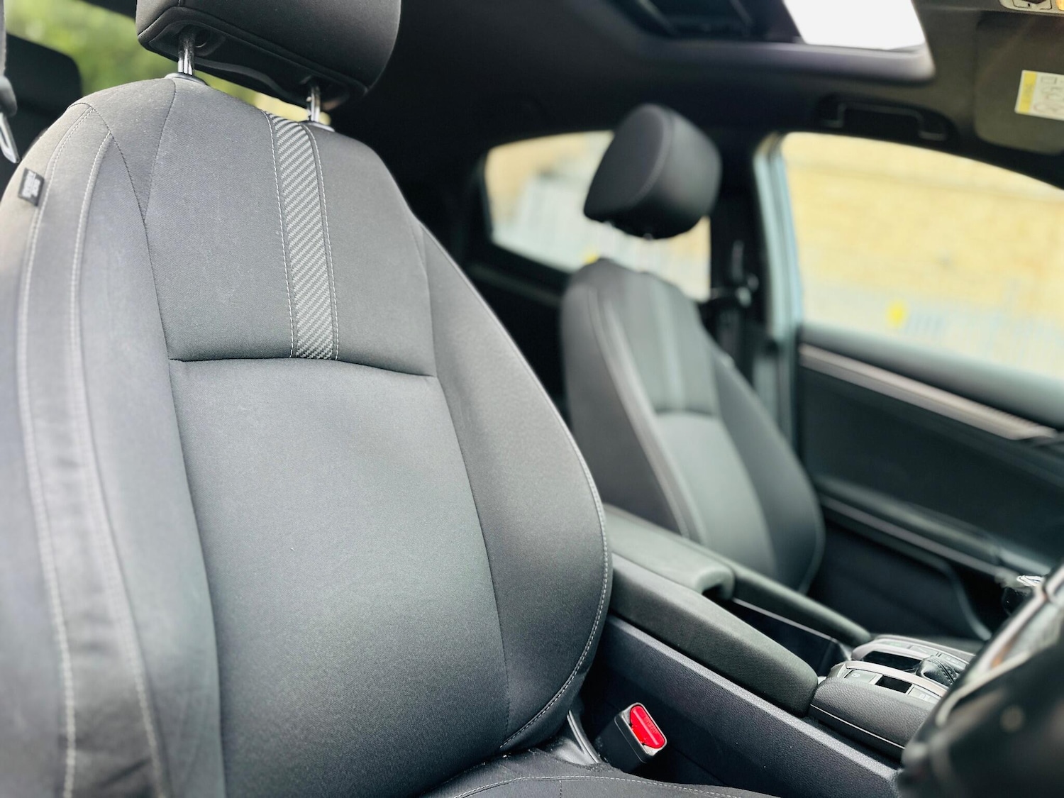 Used Honda Civic 2017 for sale - 76327230: Photo 24