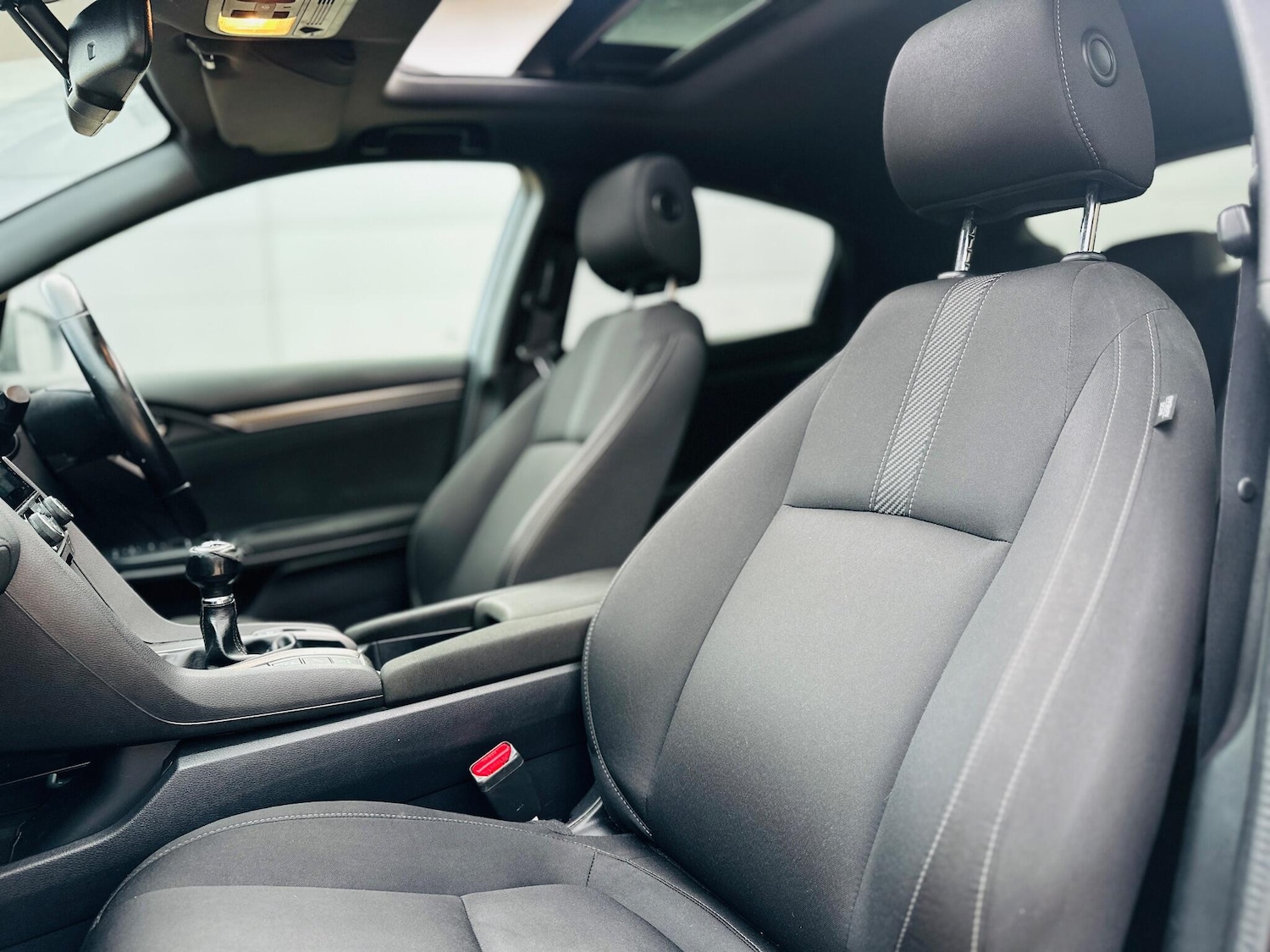 Used Honda Civic 2017 for sale - 76327230: Photo 27