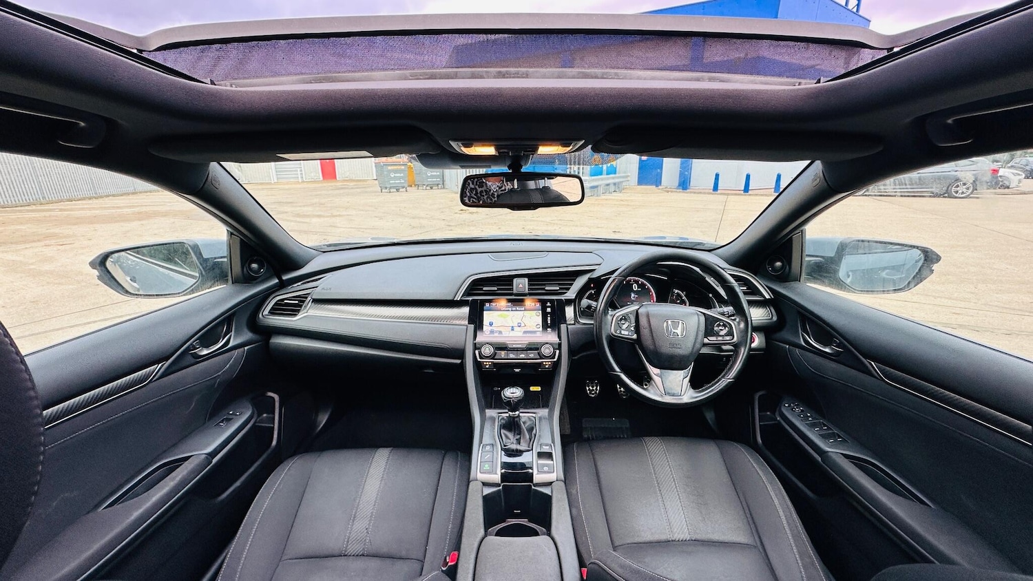 Used Honda Civic 2017 for sale - 76327230: Photo 29