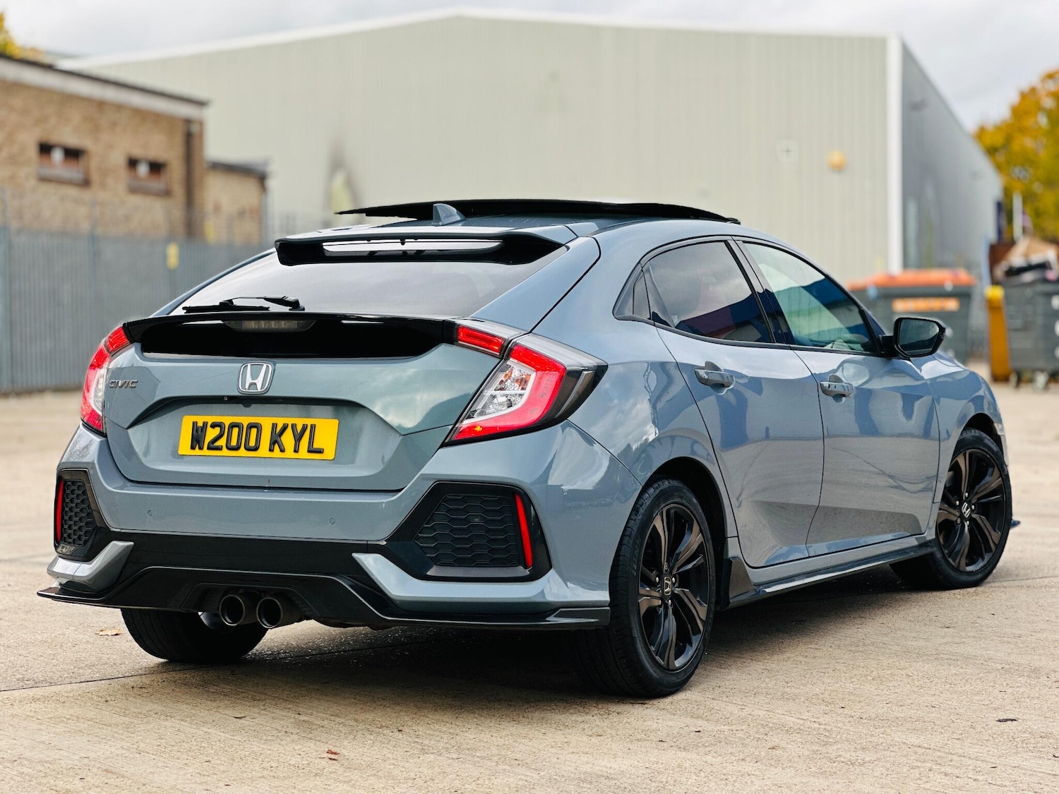 Used Honda Civic 2017 for sale - 76327230: Photo 40
