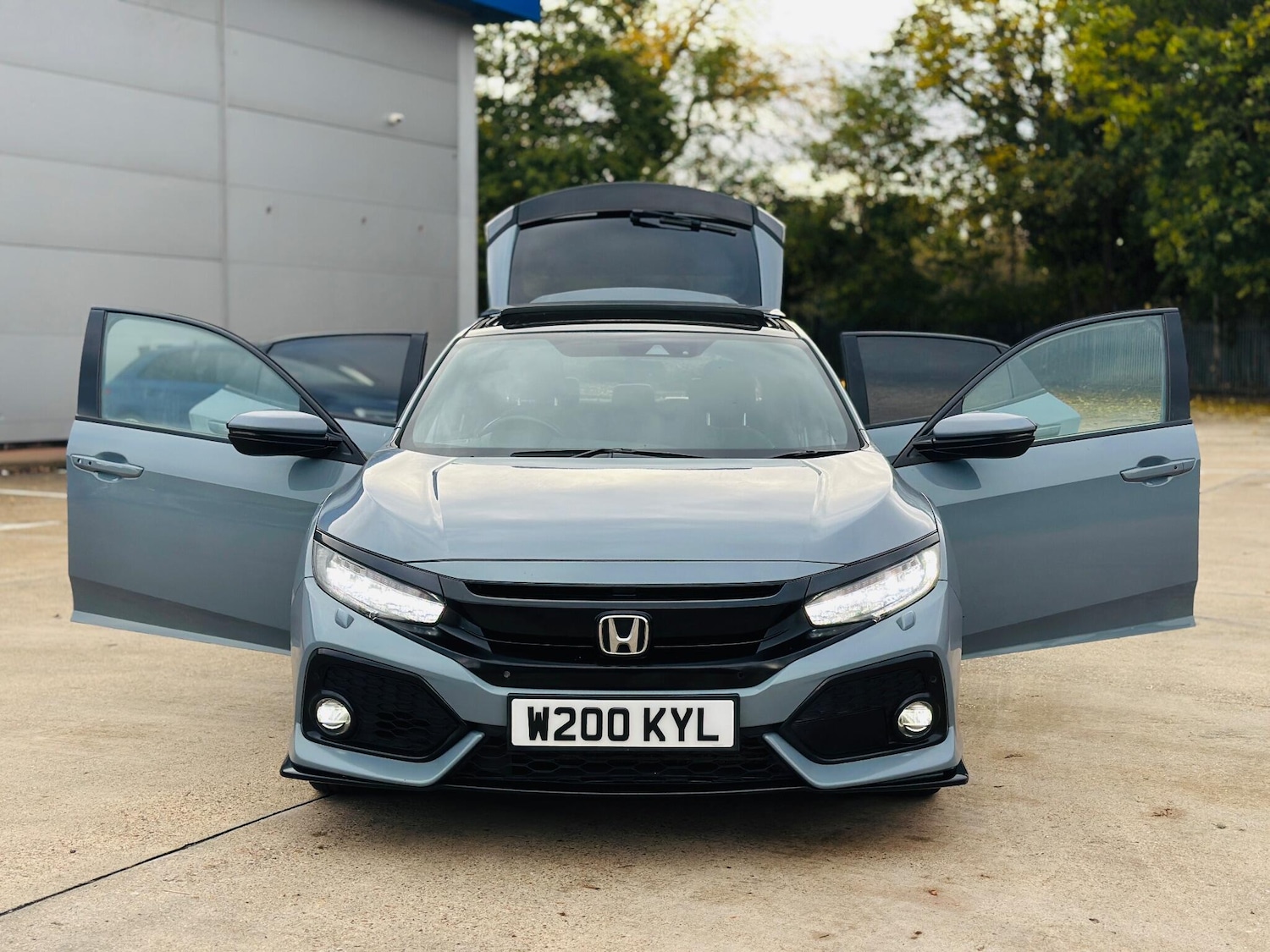 Used Honda Civic 2017 for sale - 76327230: Photo 46