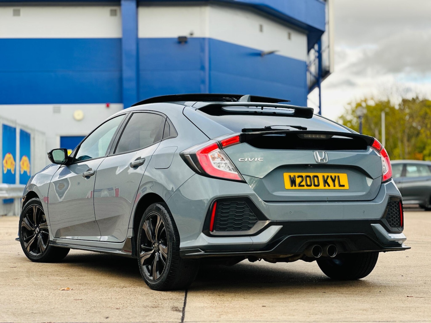 Used Honda Civic 2017 for sale - 76327230: Photo 5