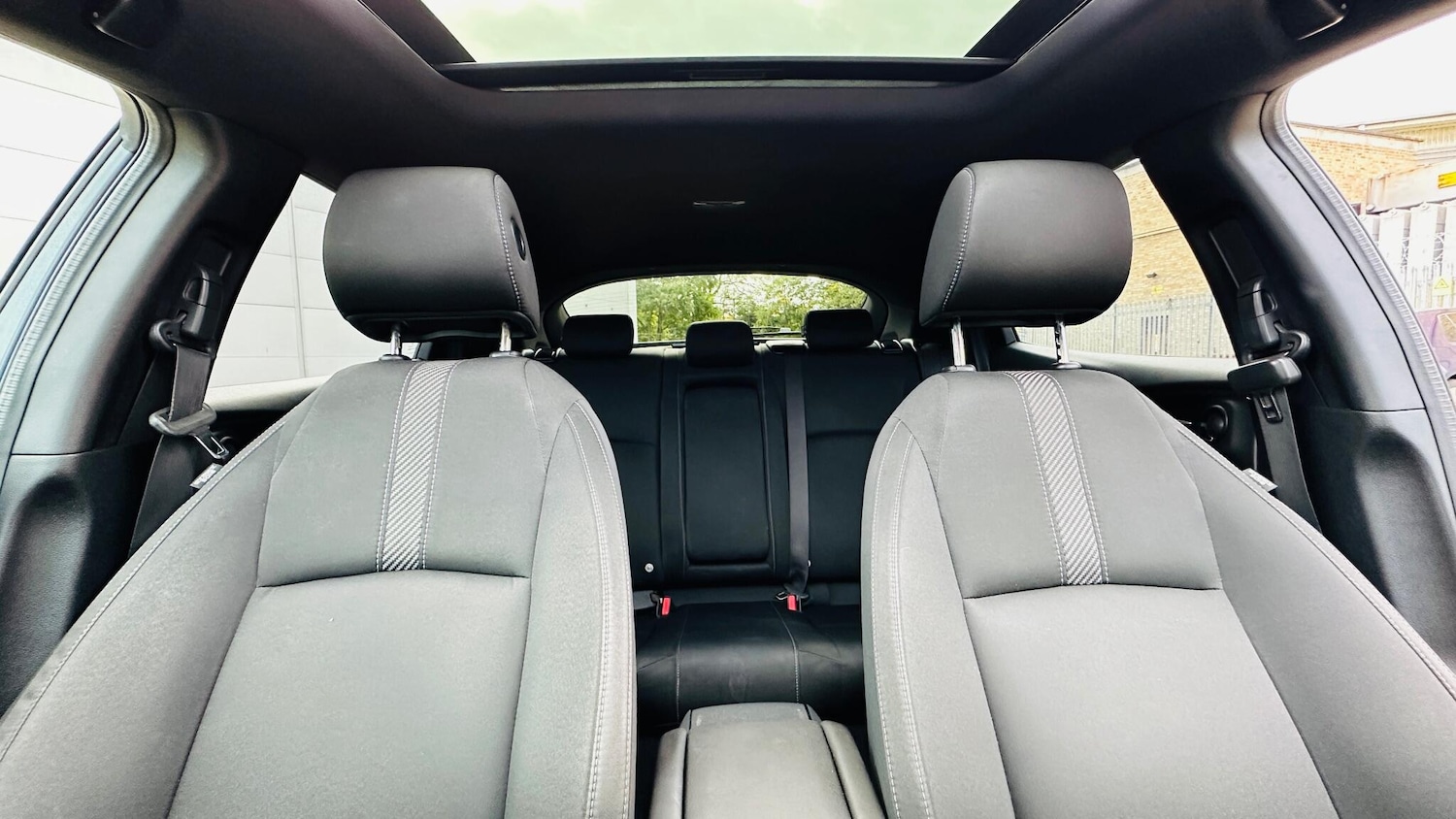 Used Honda Civic 2017 for sale - 76327230: Photo 53