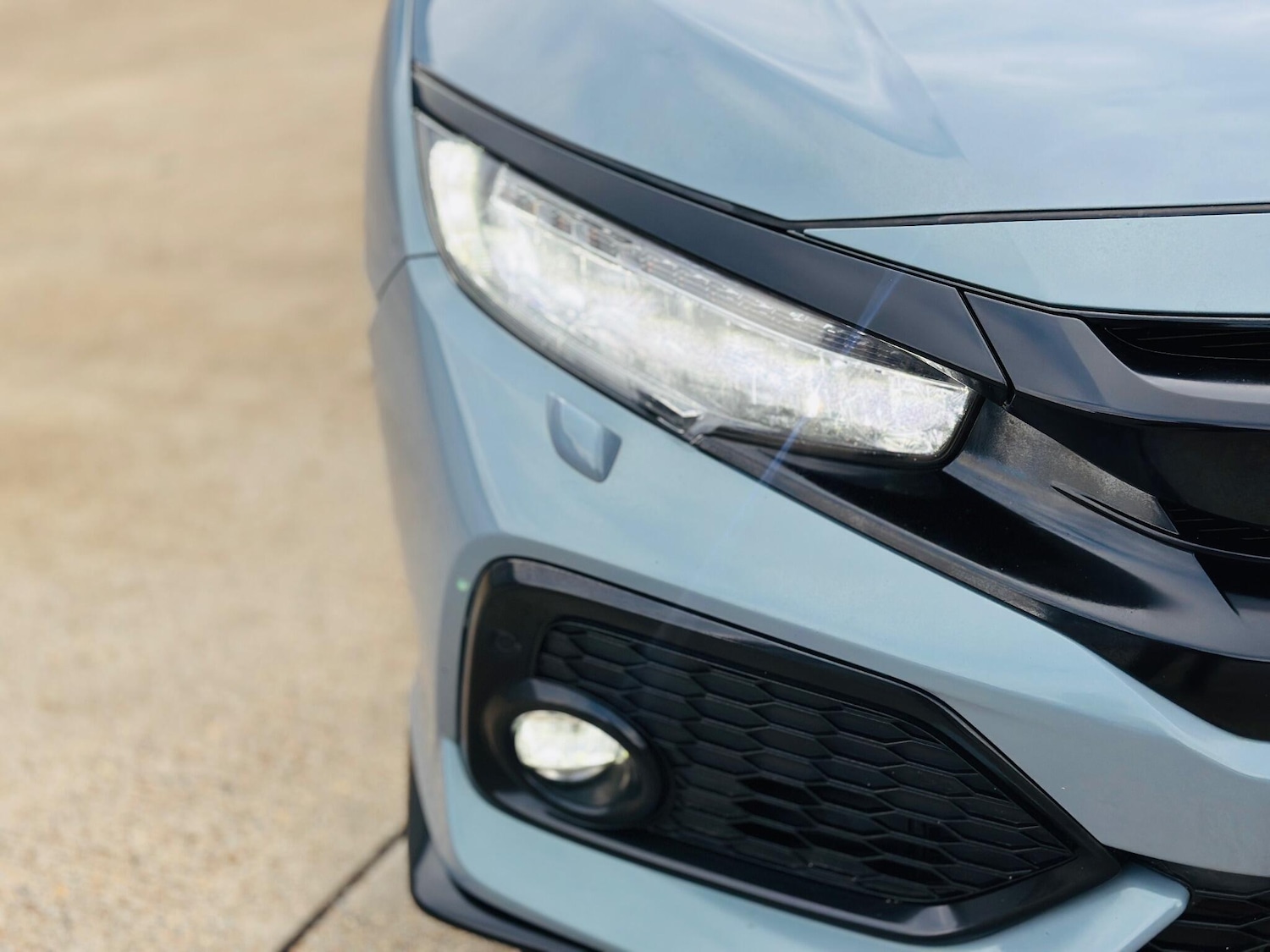 Used Honda Civic 2017 for sale - 76327230: Photo 59