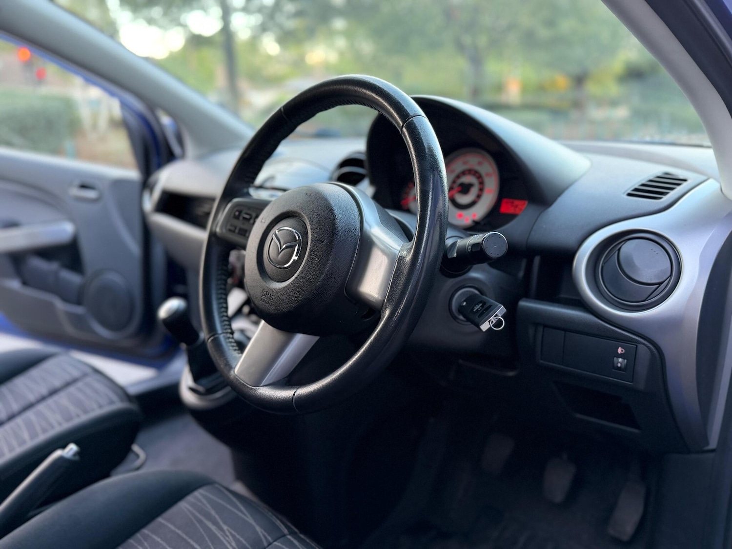 Used Mazda Mazda2 2010 for sale - 76095160: Photo 11
