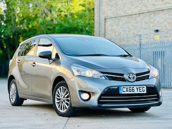 Used Toyota Verso 2016 for sale - 78461239: Photo
