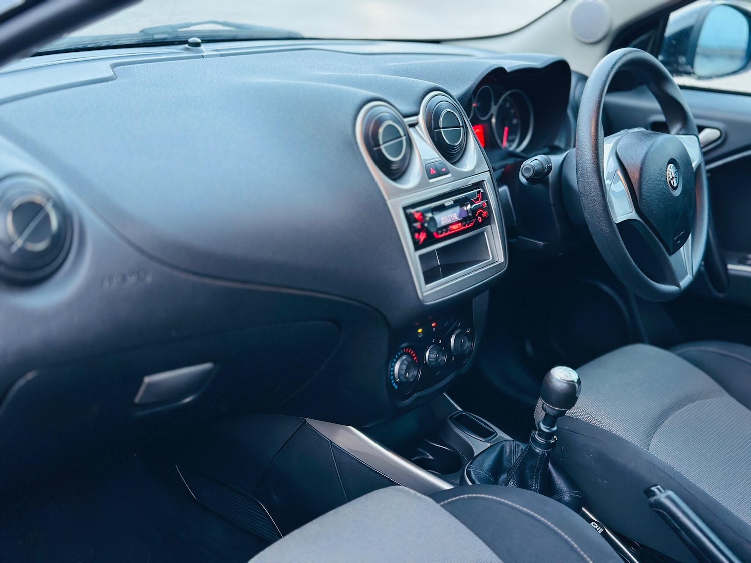 Used Alfa Romeo MiTo 2010 for sale - 76326101: Photo 25