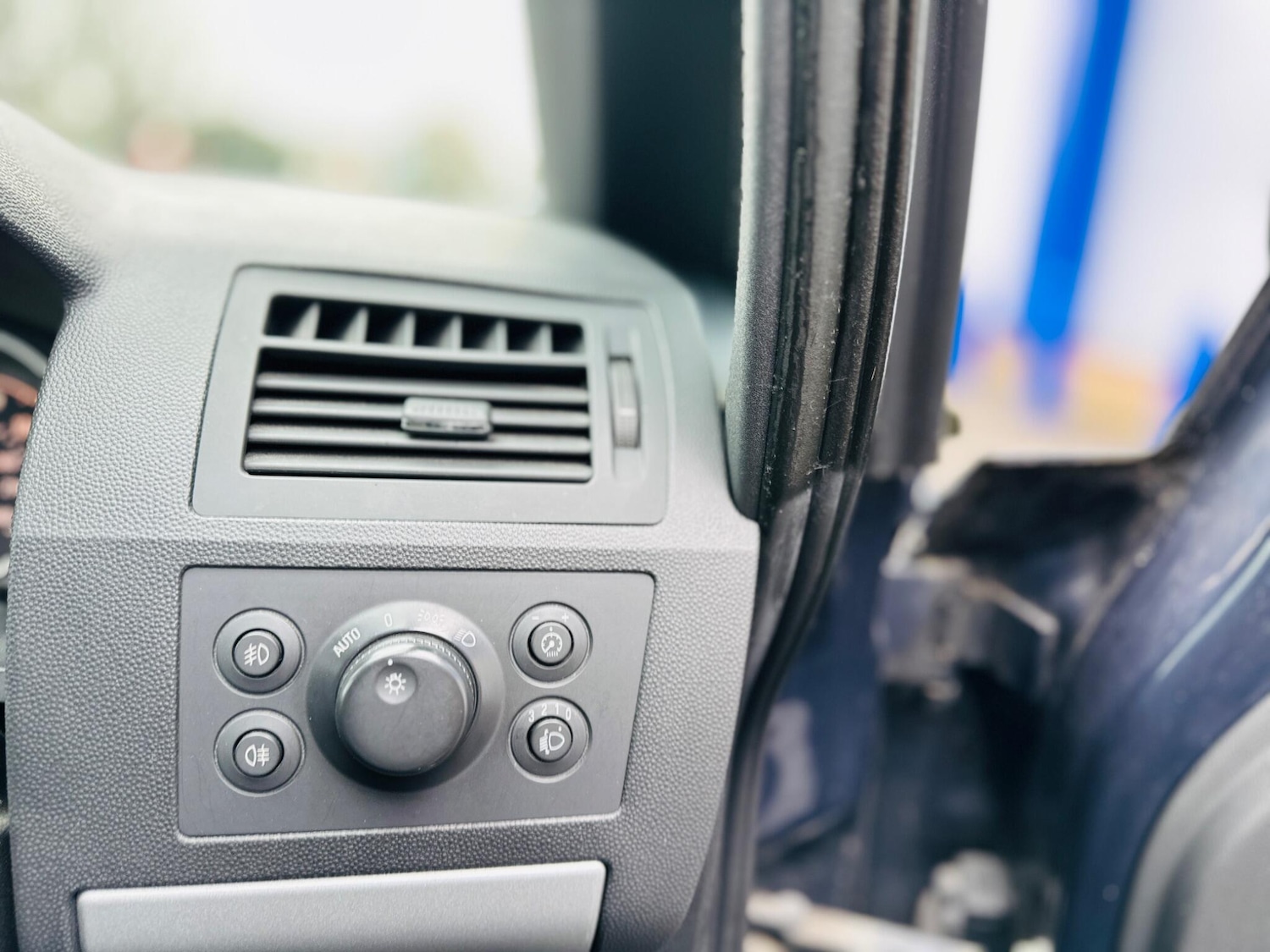 Used Vauxhall Zafira 2011 for sale - 78072798: Photo 16