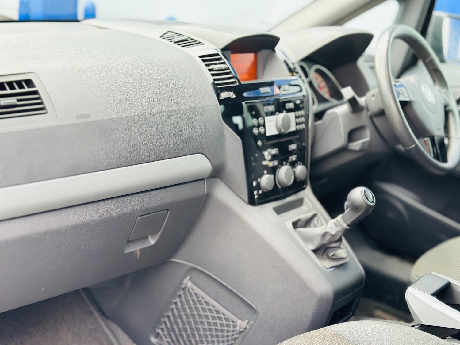 Used Vauxhall Zafira 2011 for sale - 78072798: Photo 25