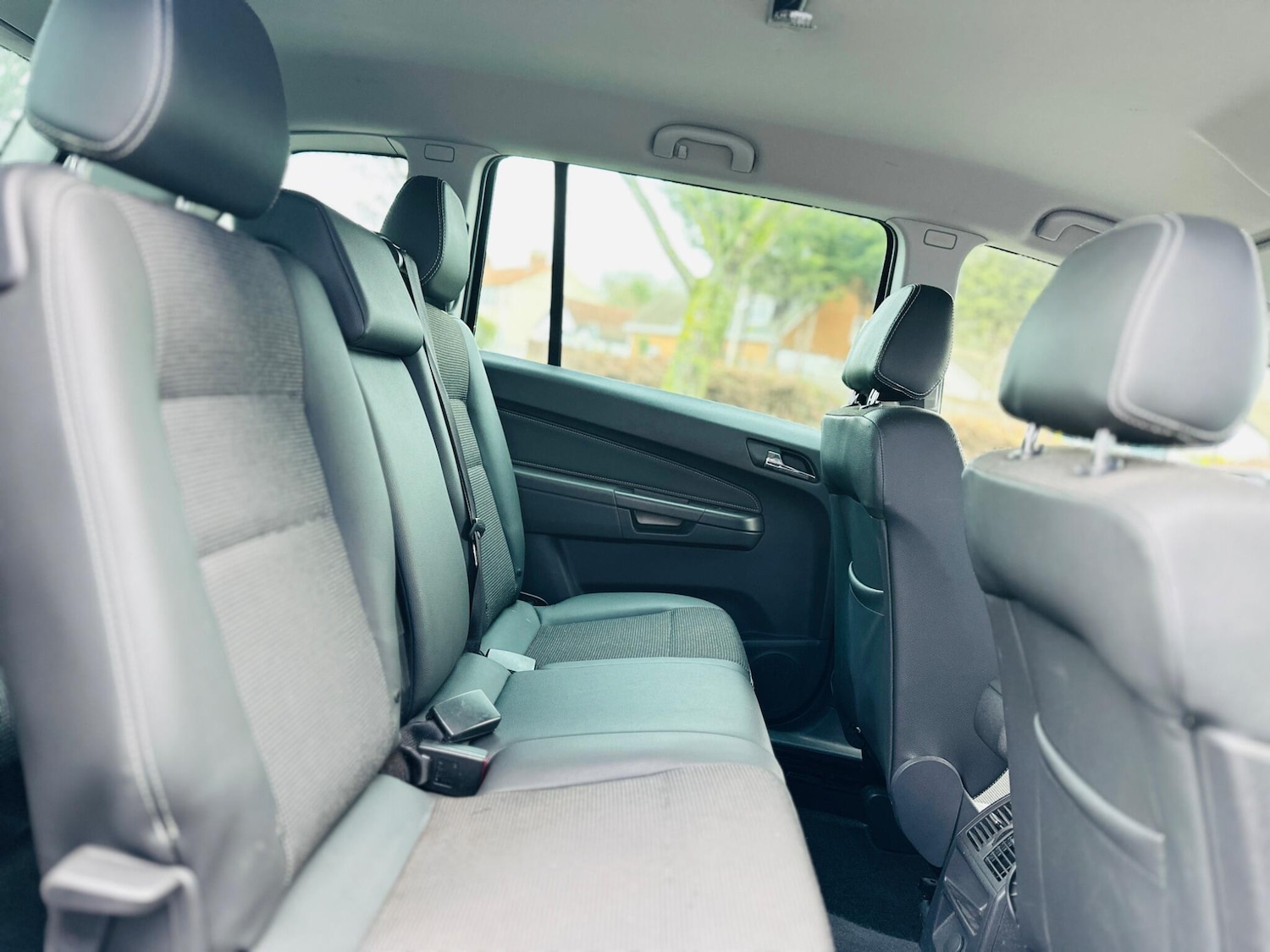 Used Vauxhall Zafira 2011 for sale - 78072798: Photo 58