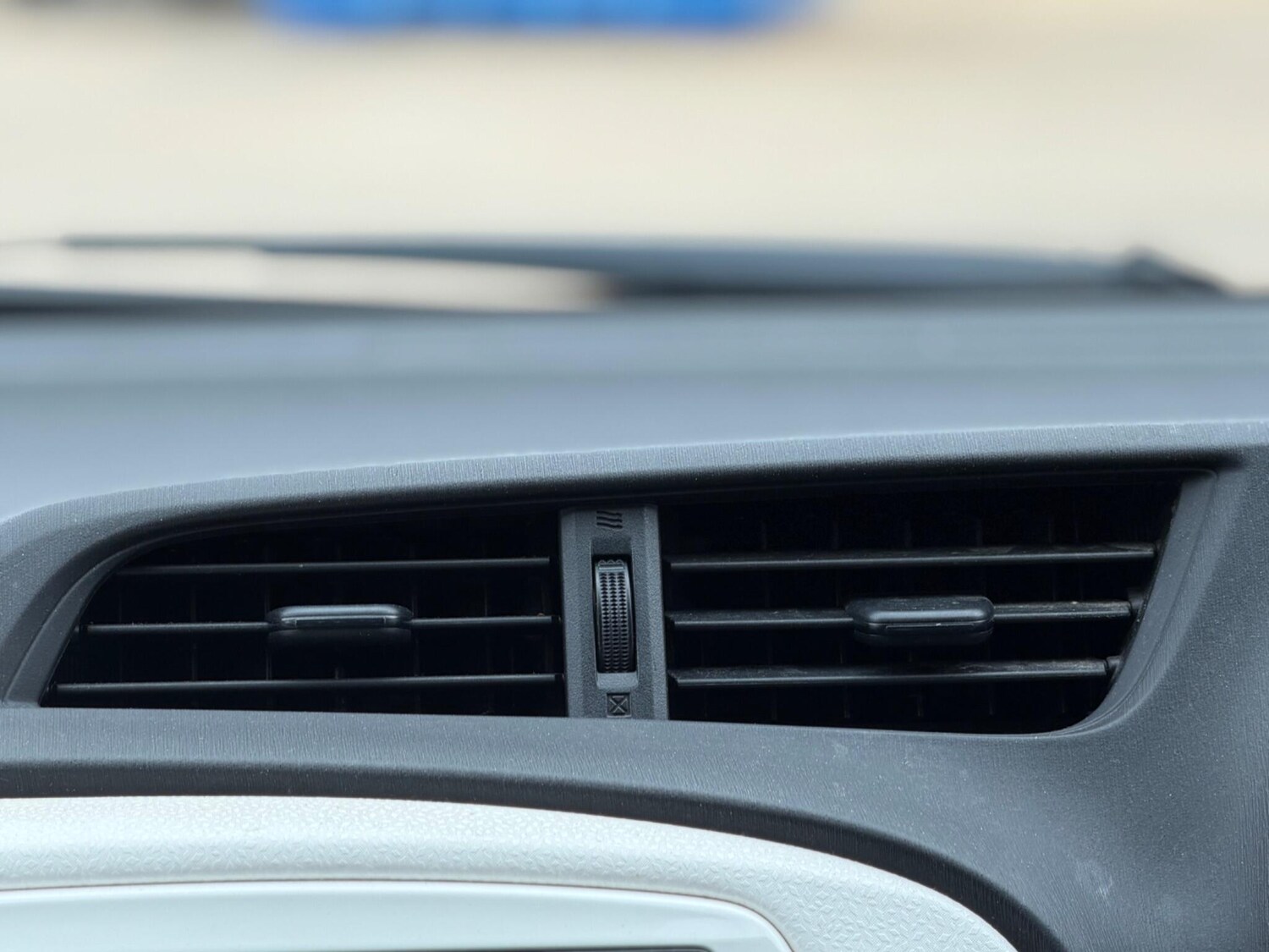 Used Toyota Yaris 2013 for sale - 77908637: Photo 18