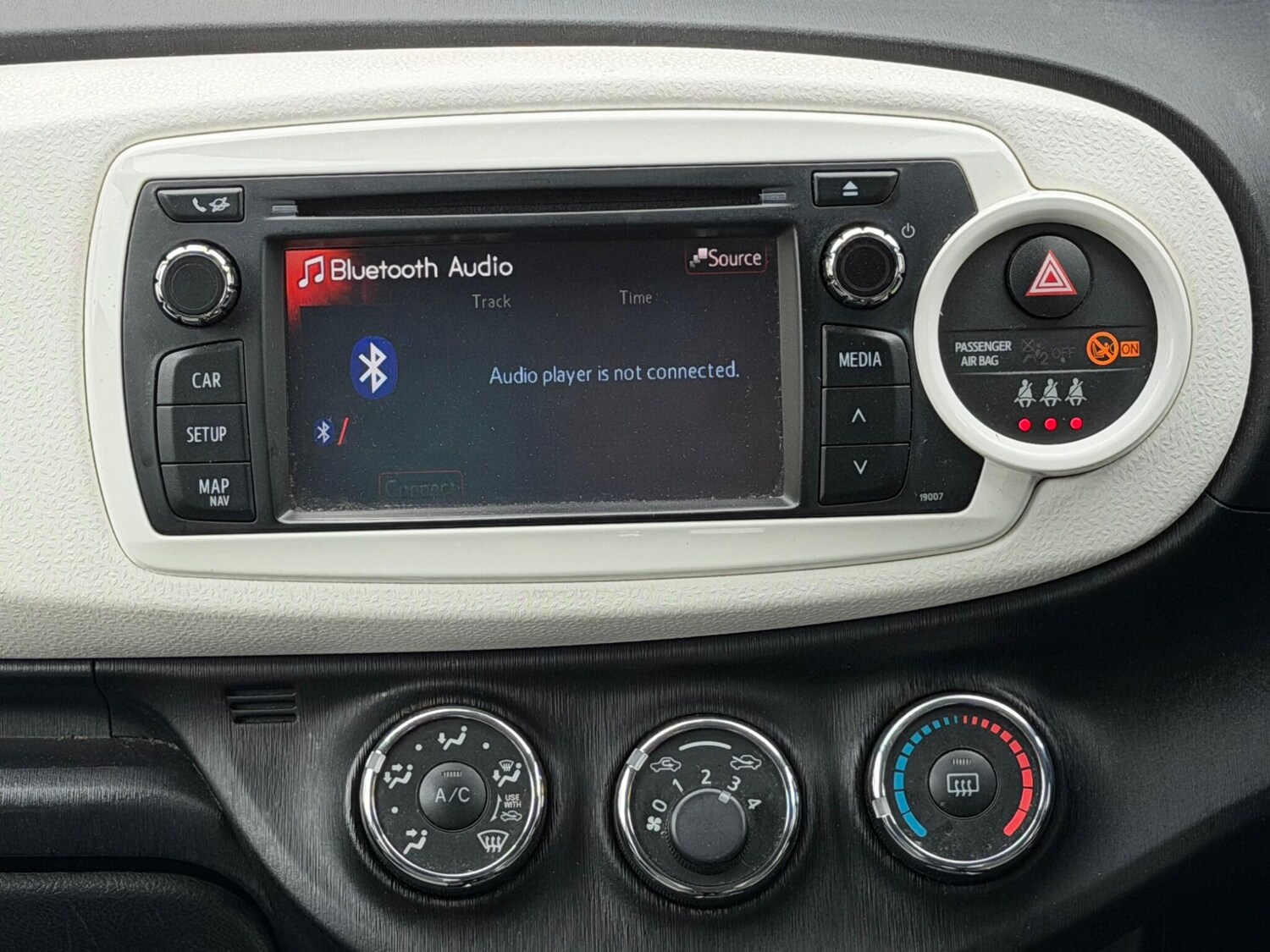 Used Toyota Yaris 2013 for sale - 77908637: Photo 19