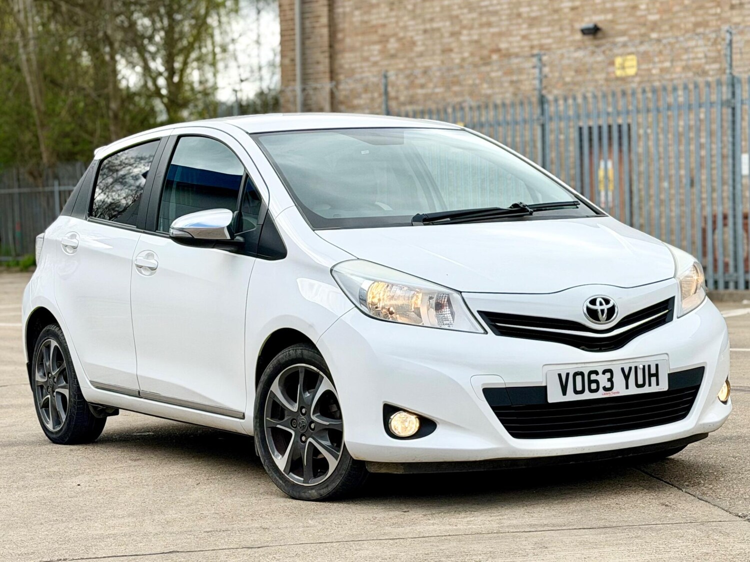 Used Toyota Yaris 2013 for sale - 77908637: Photo 42