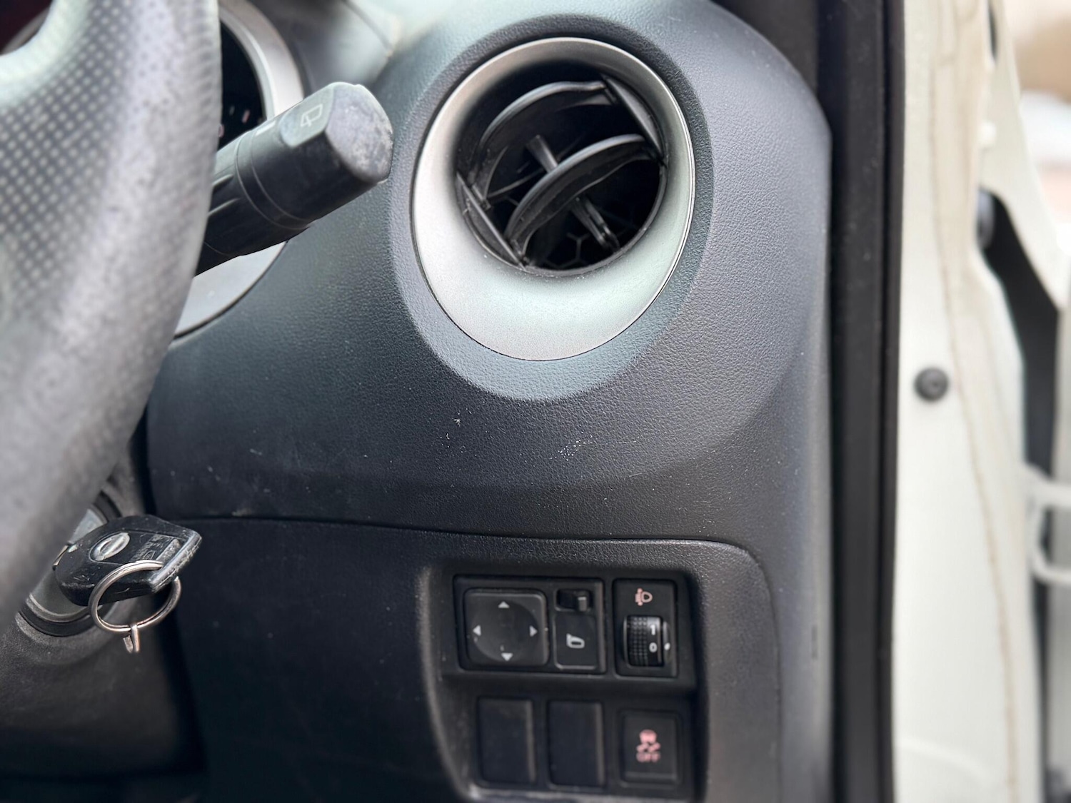 Used Nissan Juke 2012 for sale - 77203304: Photo 18