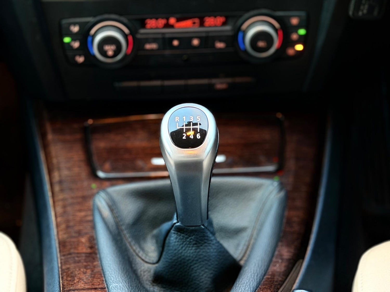 Used BMW 3 Series 2011 for sale - 77574892: Photo 20