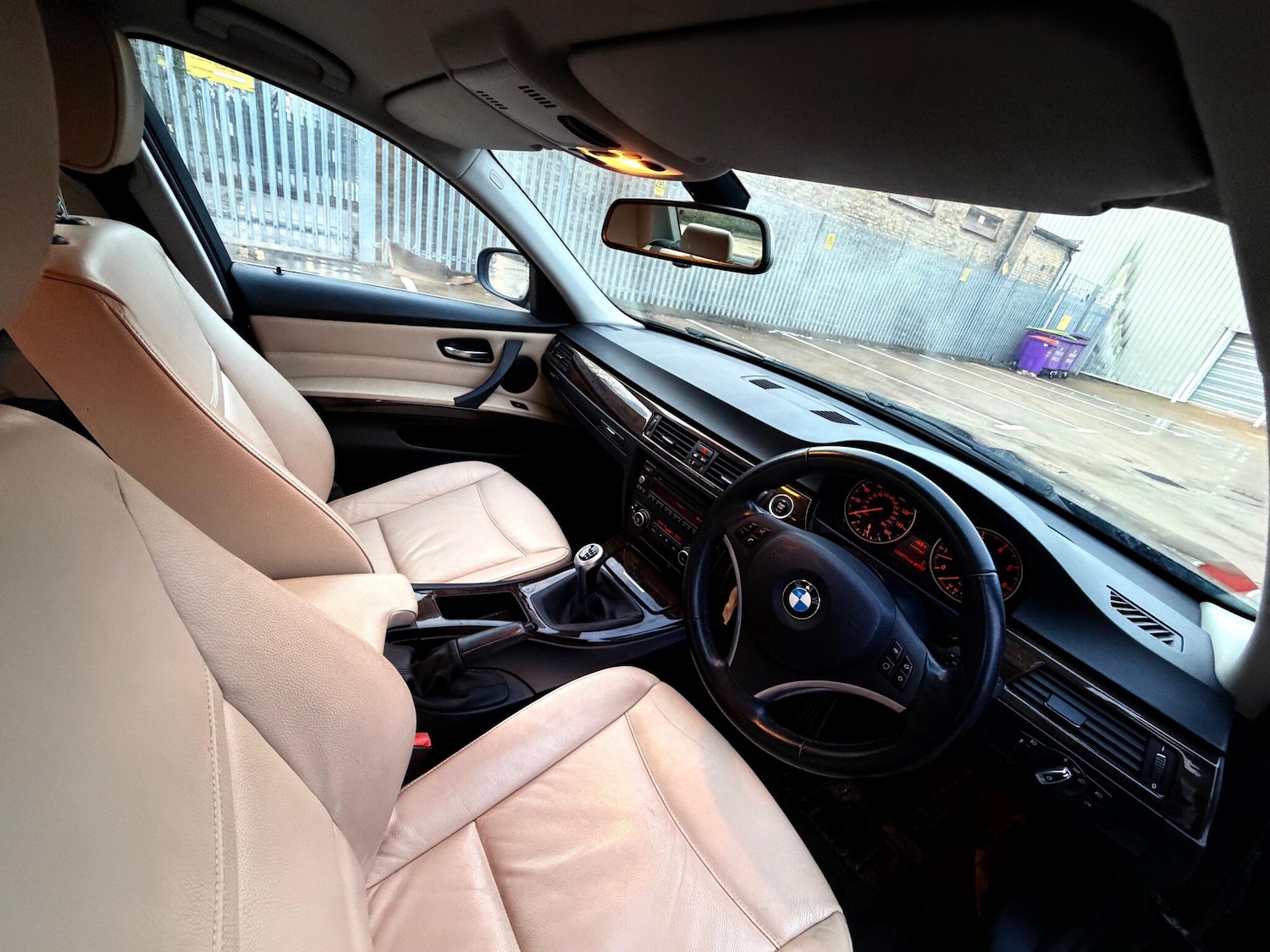 Used BMW 3 Series 2011 for sale - 77574892: Photo 24