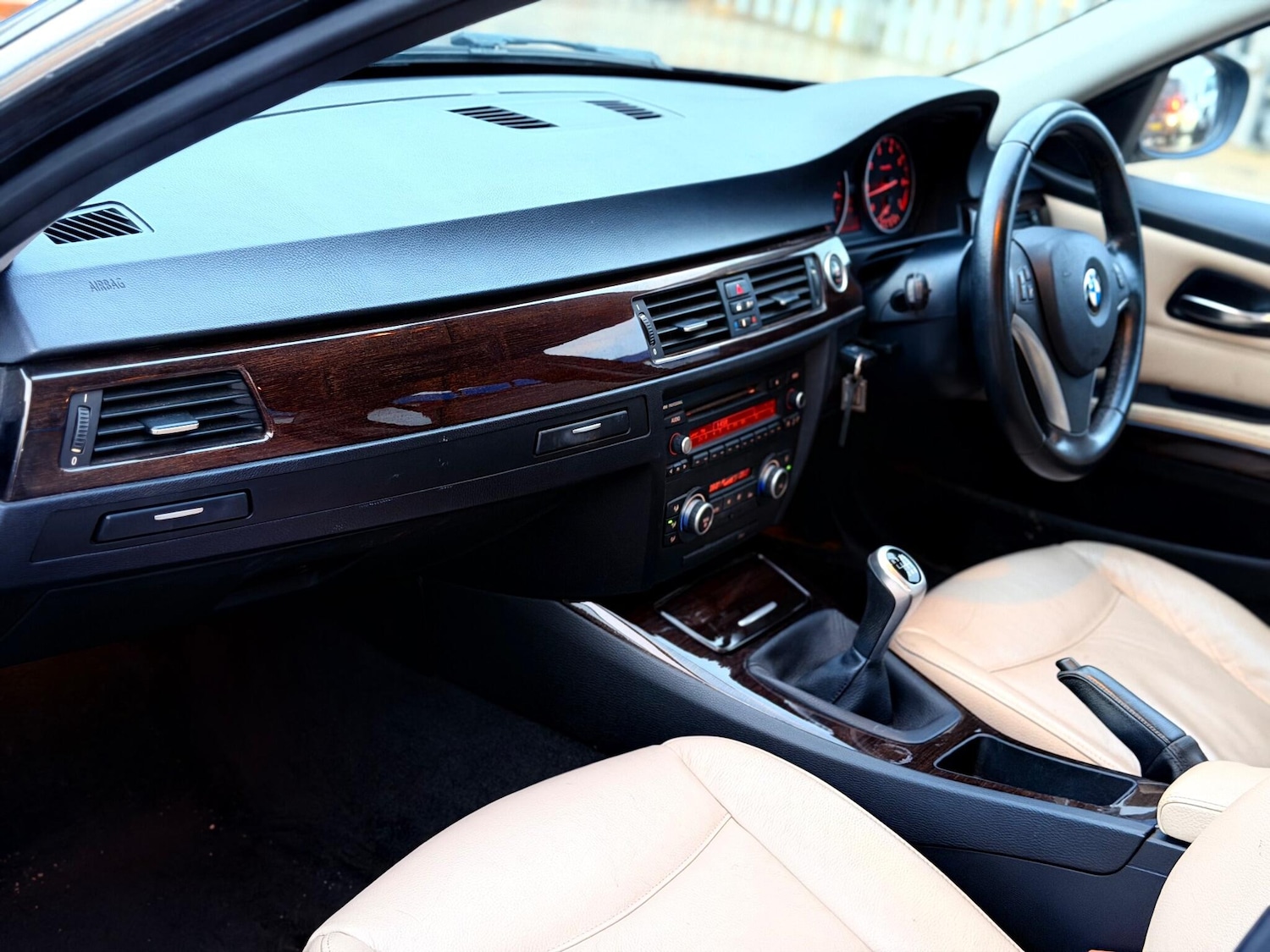 Used BMW 3 Series 2011 for sale - 77574892: Photo 48