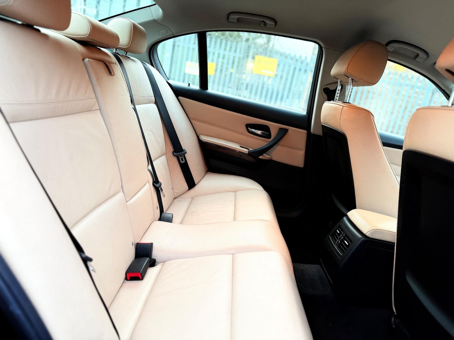 Used BMW 3 Series 2011 for sale - 77574892: Photo 52