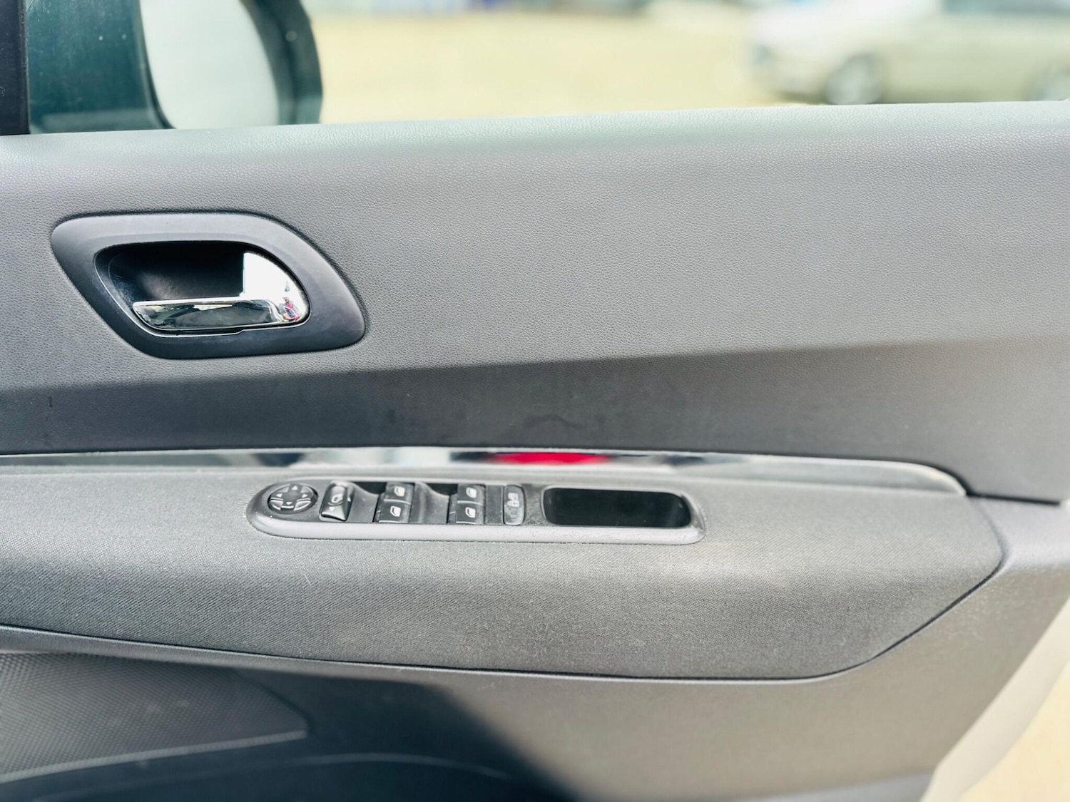 Used Peugeot 5008 2014 for sale - 77684137: Photo 16