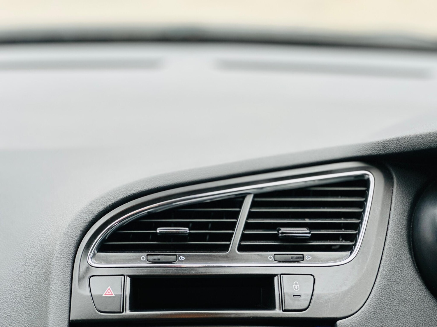 Used Peugeot 5008 2014 for sale - 77684137: Photo 17