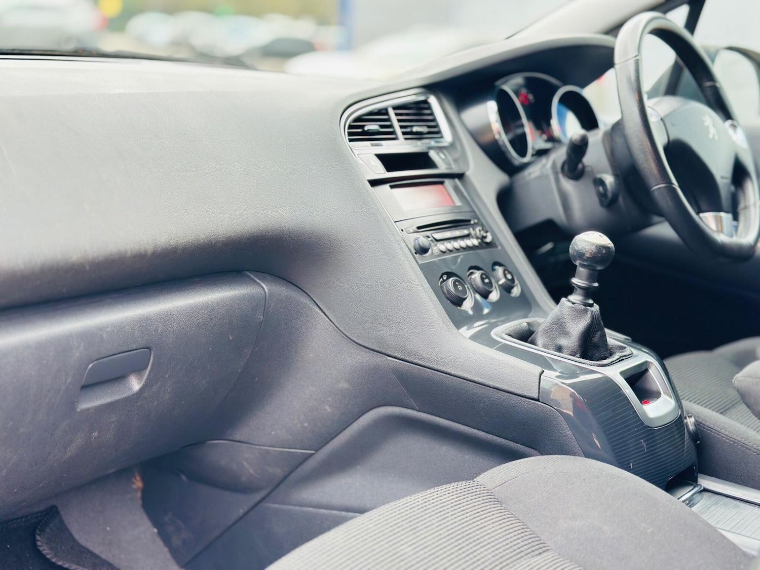 Used Peugeot 5008 2014 for sale - 77684137: Photo 25