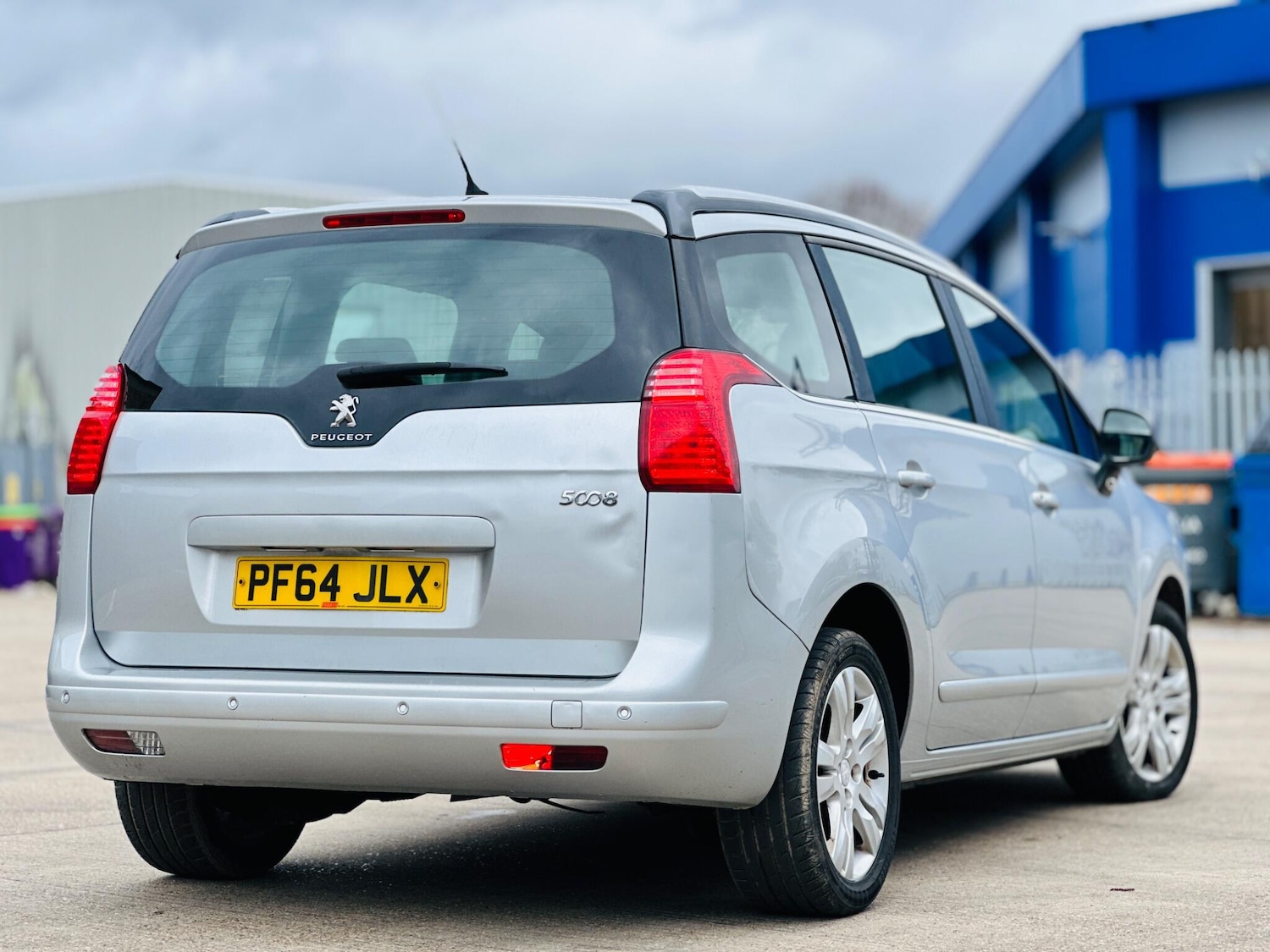 Used Peugeot 5008 2014 for sale - 77684137: Photo 4