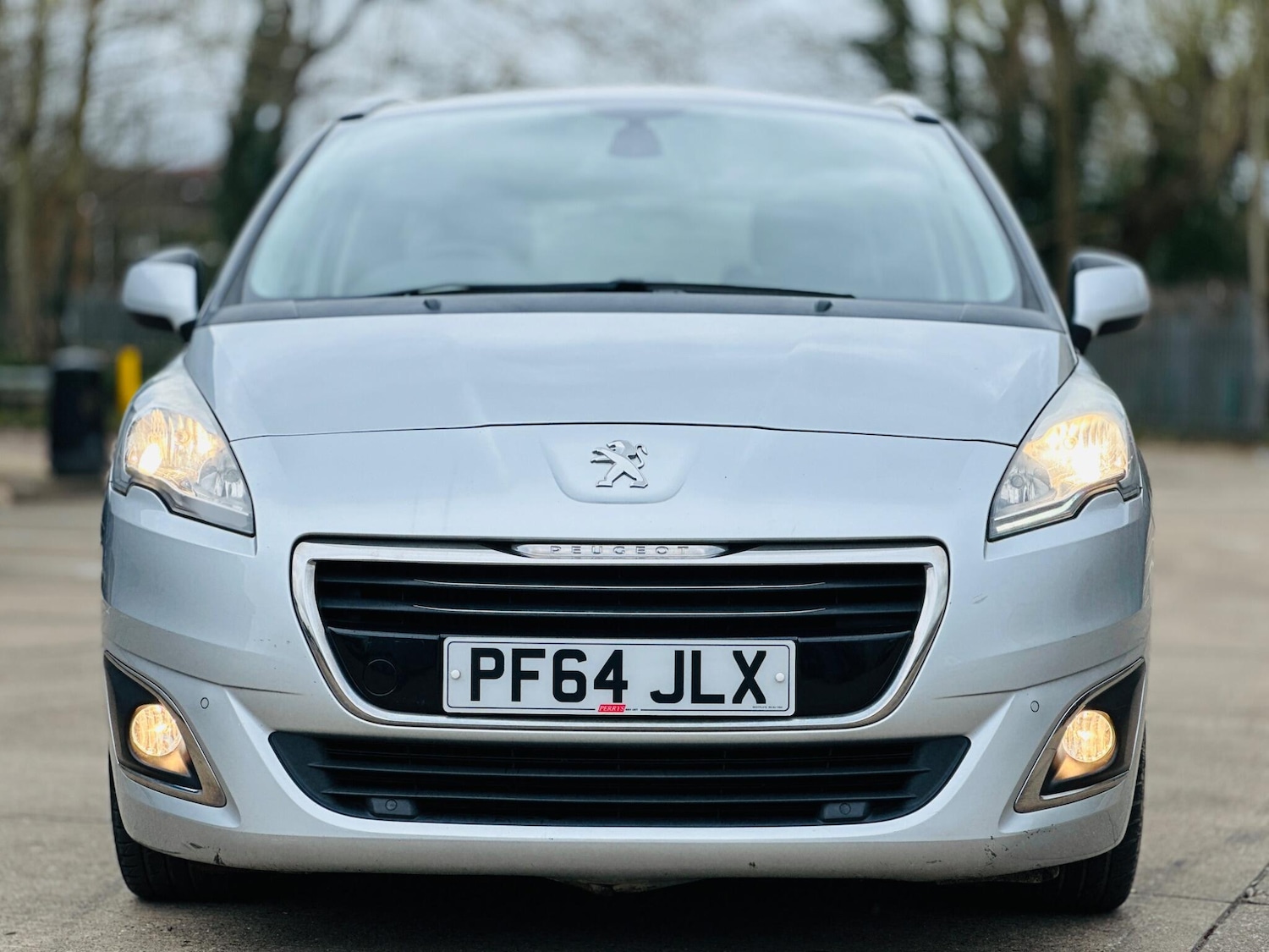 Used Peugeot 5008 2014 for sale - 77684137: Photo 6