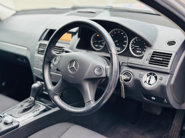 Used Mercedes-Benz C Class 2010 for sale - 76259850: Photo 20