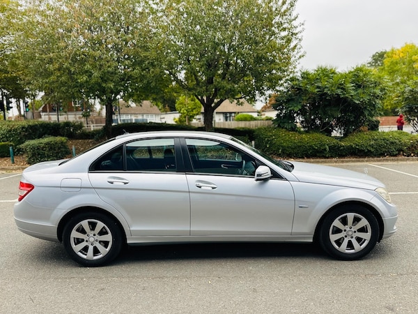 Used Mercedes-Benz C Class 2010 for sale - 76259850: Photo 41