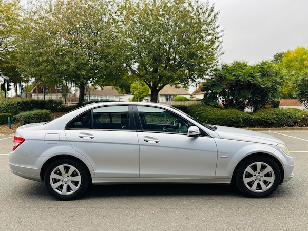 Used Mercedes-Benz C Class 2010 for sale - 76259850: Photo 8