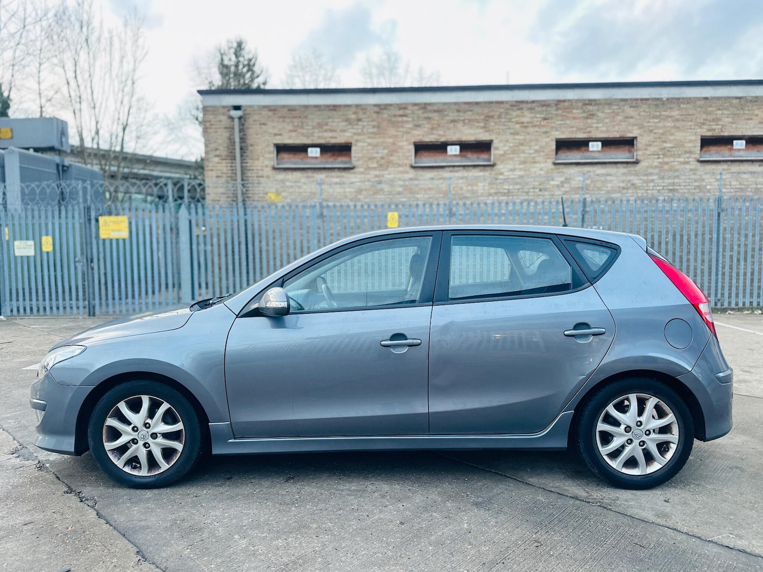 Used Hyundai i30 2011 for sale - 76942688: Photo 9