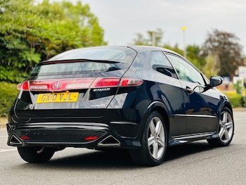 Used Honda Civic 2010 for sale - 75520520: Photo