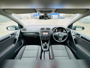 Used Volkswagen Golf 2011 for sale - 77174510: Photo