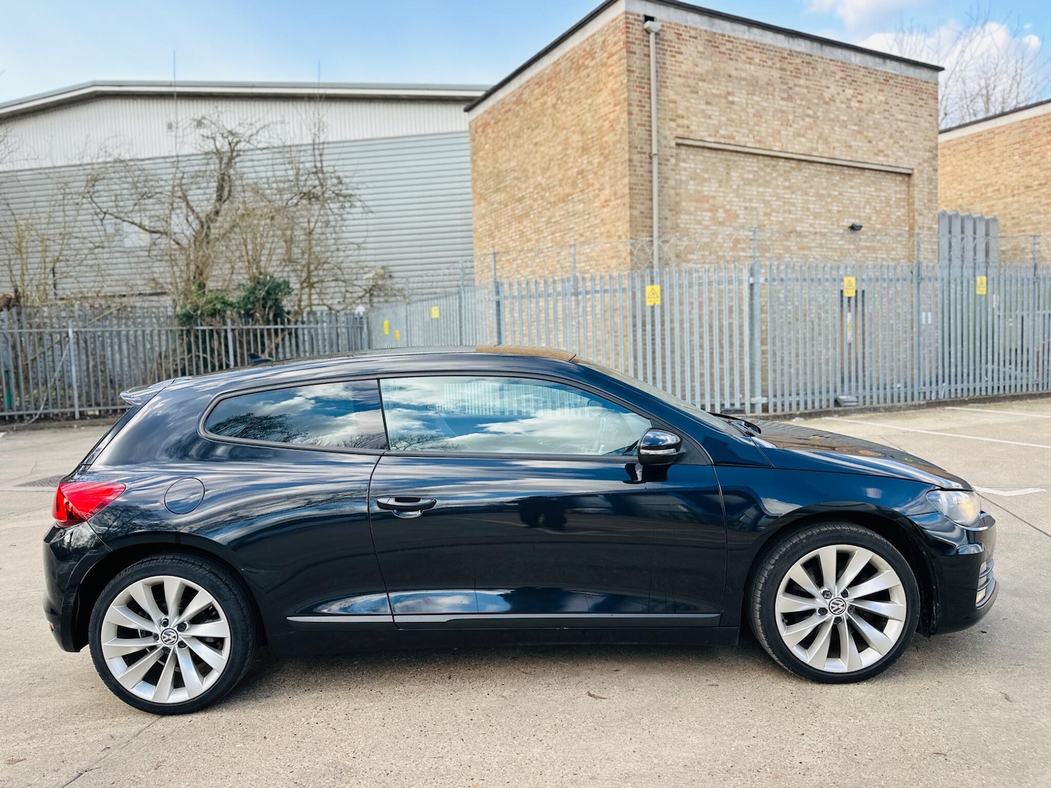 Used Volkswagen Scirocco 2016 for sale - 77510254: Photo 42
