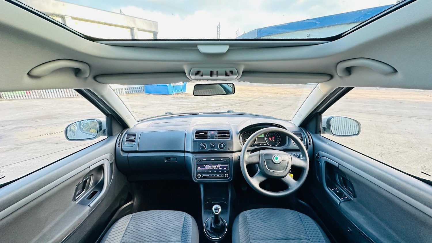 Used Skoda Roomster 2012 for sale - 76742397: Photo 3