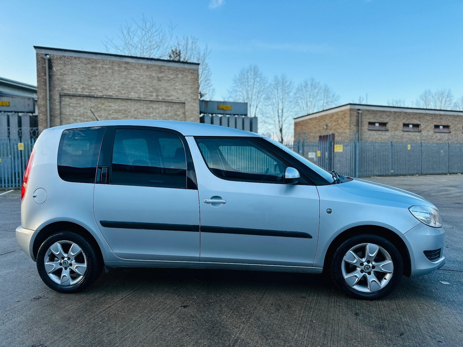 Used Skoda Roomster 2012 for sale - 76742397: Photo 8