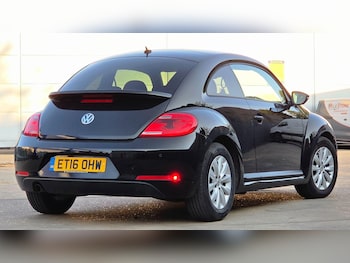 Used Volkswagen Beetle 2016 for sale - 79158052: Photo