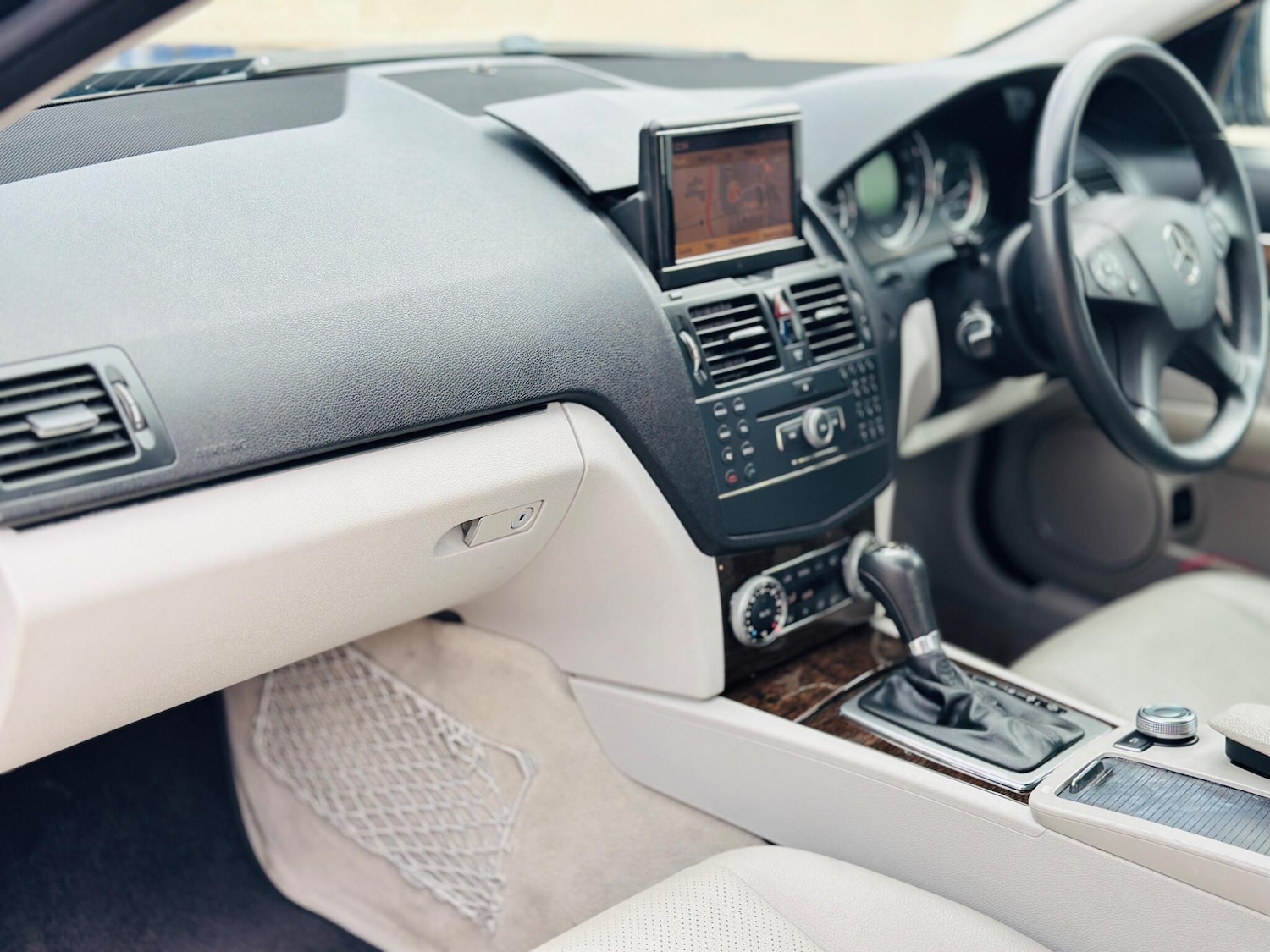 Used Mercedes-Benz C Class for sale - 77794037: Photo 27