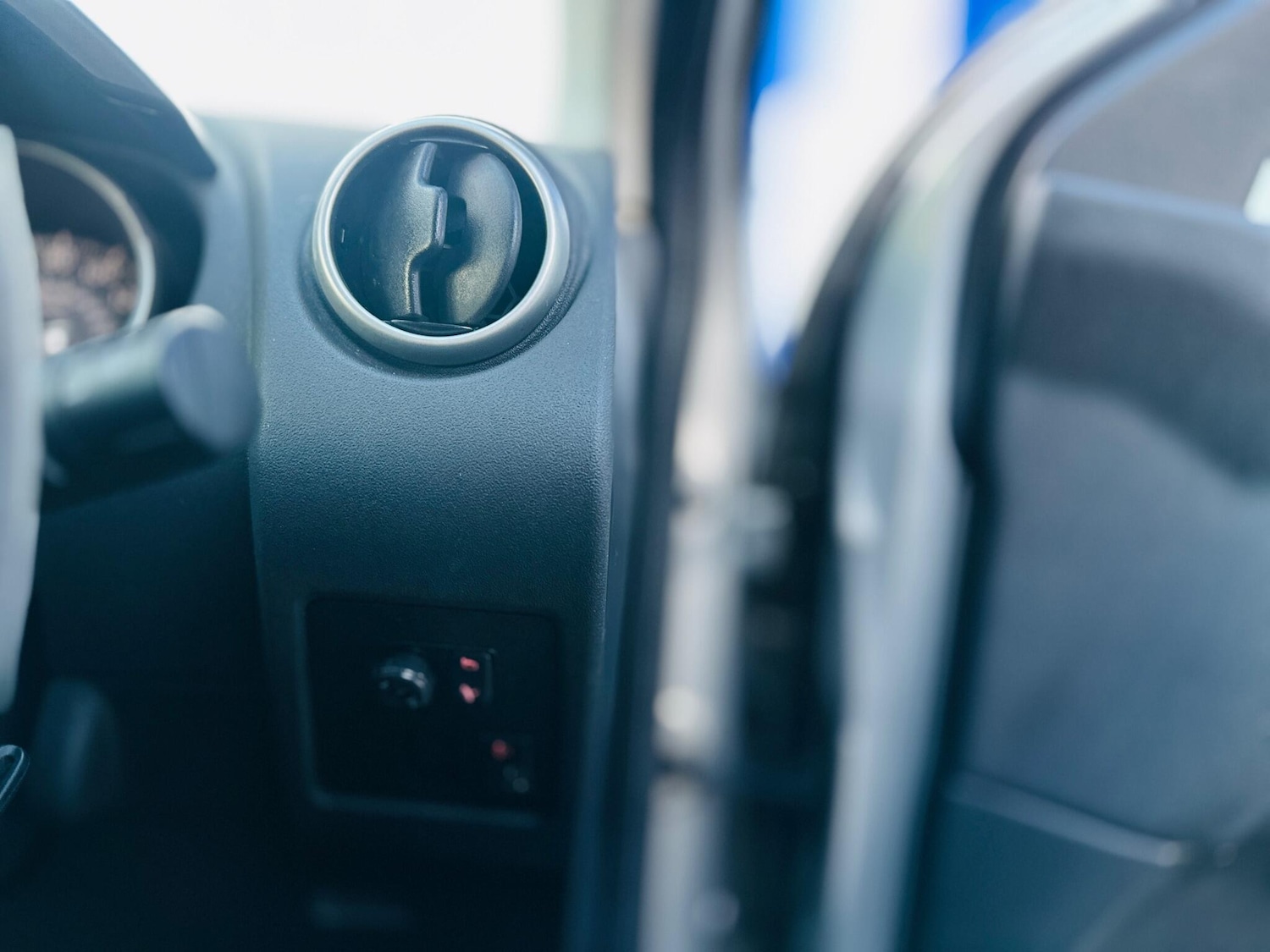 Used Nissan Qashqai 2009 for sale - 76728411: Photo 16