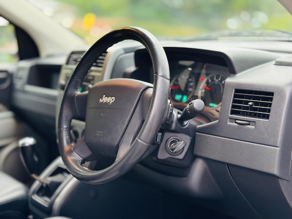 Used Jeep Compass 2009 for sale - 75387557: Photo 44