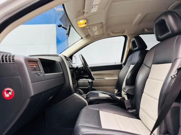 Used Jeep Compass 2009 for sale - 75387557: Photo 47