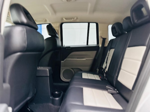 Used Jeep Compass 2009 for sale - 75387557: Photo 51