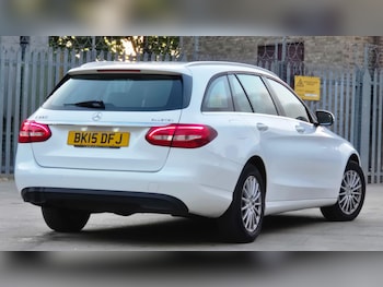 Used Mercedes-Benz C Class 2015 for sale - 79520566: Photo