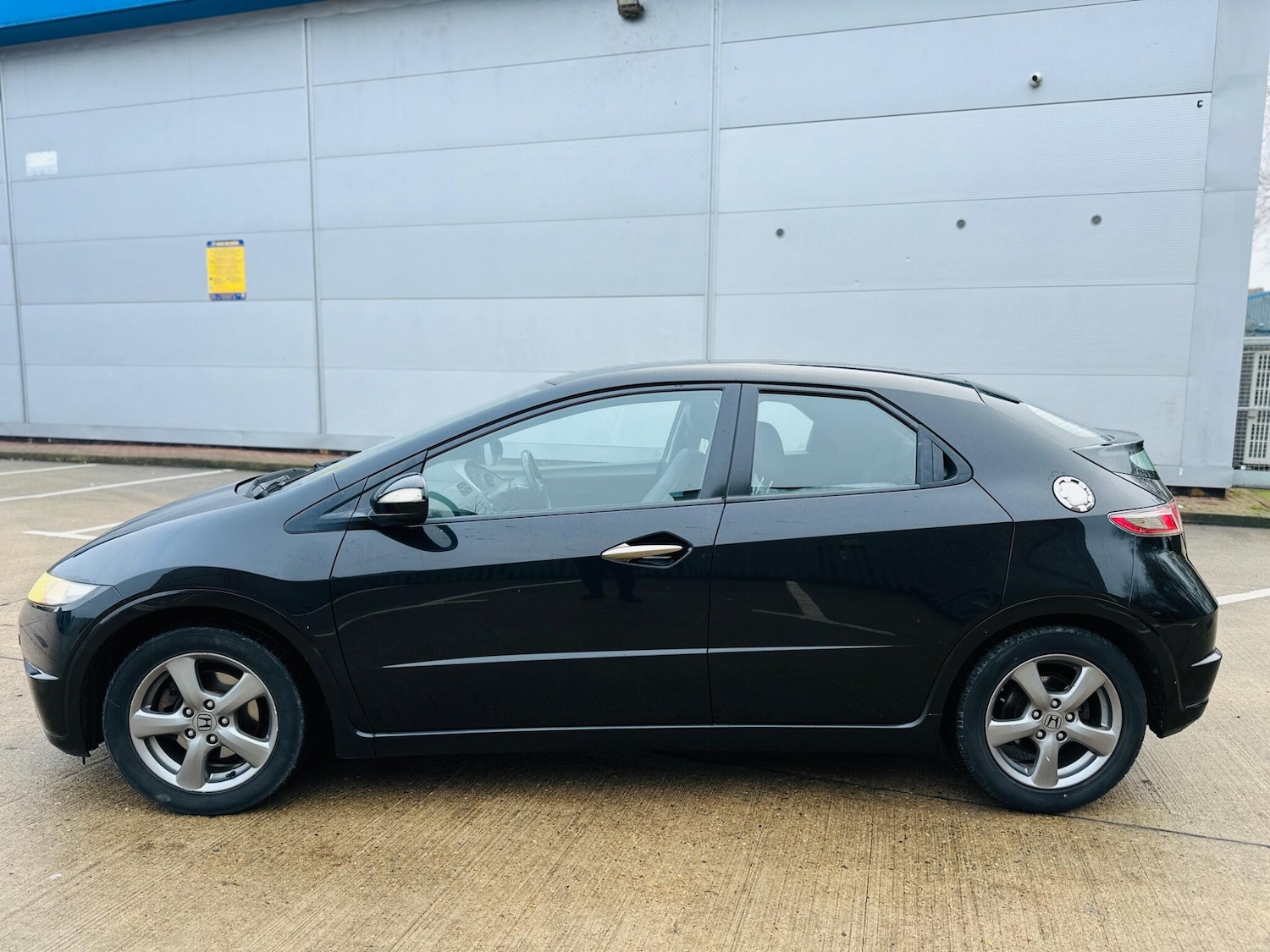 Used Honda Civic 2009 for sale - 77255035: Photo 43