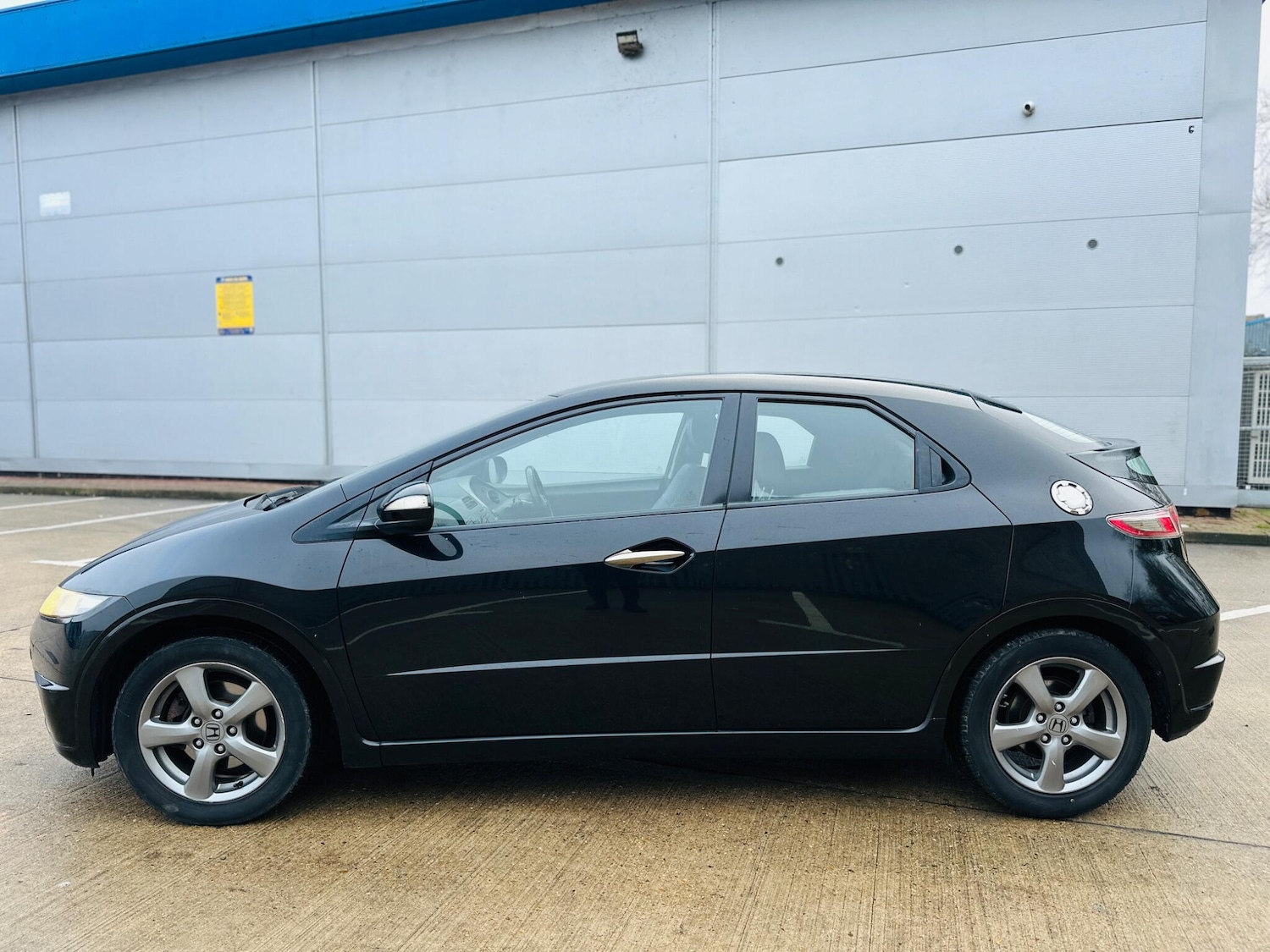 Used Honda Civic 2009 for sale - 77255035: Photo 9