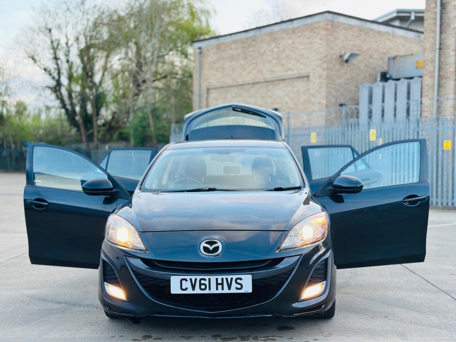 Used Mazda Mazda3 for sale - 78135957: Photo 10