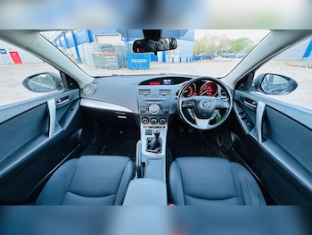 Used Mazda Mazda3 2011 for sale - 78135957: Photo