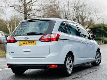 Used Ford Grand C-Max 2011 for sale - 77291418: Photo