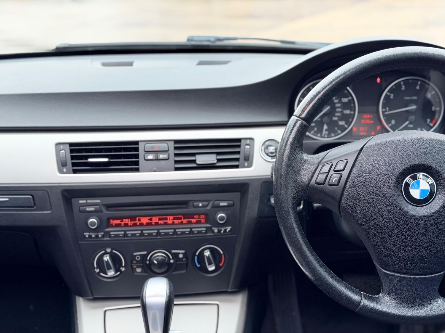 Used BMW 3 Series 2011 for sale - 77424865: Photo 13